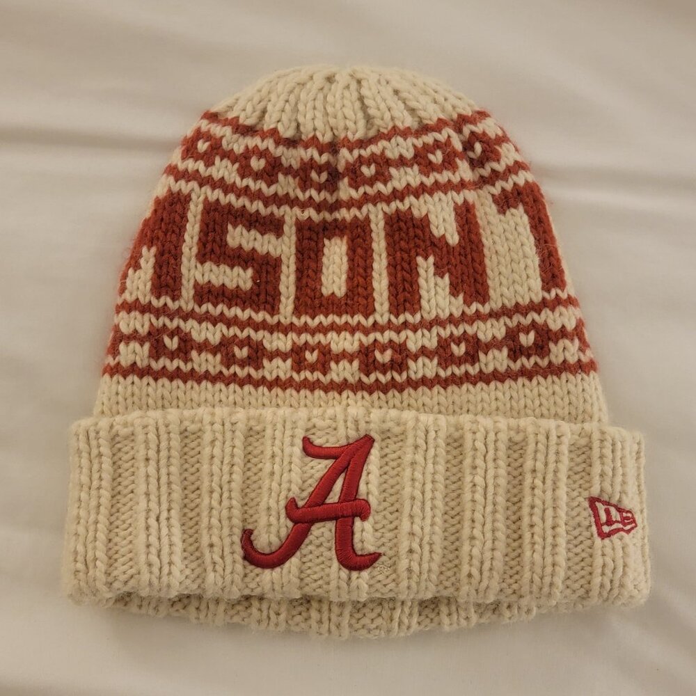 Alabama Crimson Tide Cream Cuffed Knit Hat & Cut Off Punisher Skull Hoodie